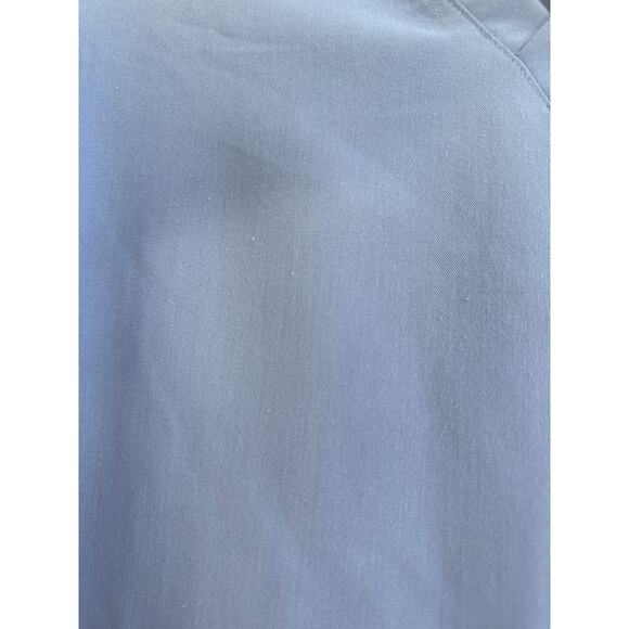 Figs Purple Size Medium Scrub Top - Picture 4 of 7